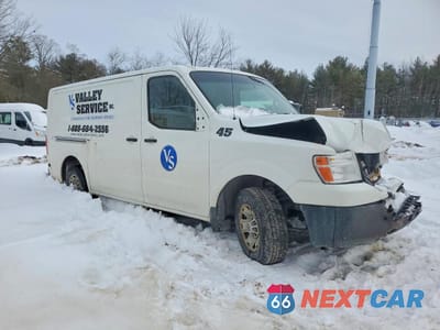 Czwarte zdjęcie samochodu z boku: 2015 NISSAN NV 1500 VIN:1N6BF0KLXFN807472 - miniatura