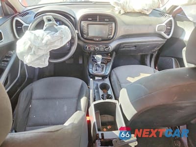 Zdjęcie 8 z 12 samochodu: 2020 KIA SOUL LX VIN:KNDJ23AUXL7093039 - miniatura