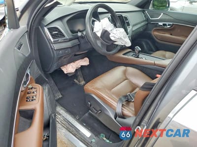 Zdjęcie 8 z 12 samochodu: 2020 VOLVO XC90 T6 MOMENTUM VIN:YV4A22PK9L1593645 - miniatura