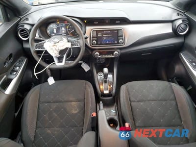 Zdjęcie 8 z 11 samochodu: 2020 NISSAN KICKS SV VIN:3N1CP5CV3LL552129 - miniatura