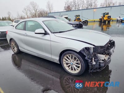 Czwarte zdjęcie samochodu z boku: 2016 BMW 228 I SULEV VIN:WBA1F9C57GV742419 - miniatura