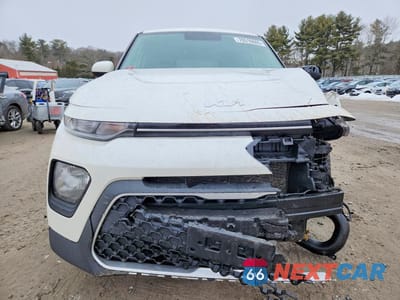 Piąte zdjęcie samochodu w środku: 2022 KIA SOUL LX VIN:KNDJ23AU0N7812429 - miniatura