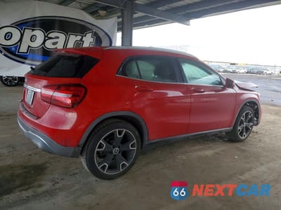 Trzecie zdjęcie samochodu z tyłu: 2019 MERCEDES-BENZ GLA 250 VIN:WDCTG4EB9KJ576865 - miniatura