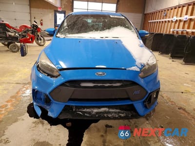 Piąte zdjęcie samochodu w środku: 2017 FORD FOCUS RS VIN:WF0DP3TH4H4118442 - miniatura