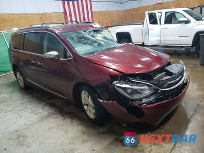 Czwarte zdjęcie samochodu z boku: 2020 CHRYSLER PACIFICA LIMITED VIN:2C4RC1GGXLR284366 - miniatura