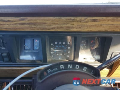 Zdjęcie 9 z 12 samochodu: 1987 JEEP GRAND WAGONEER VIN:1JCNJ15UXHT006109 - miniatura