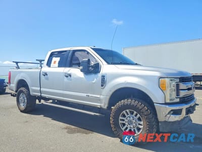 Czwarte zdjęcie samochodu z boku: 2017 FORD F350 SUPER DUTY VIN:1FT7W3BT1HEB58979 - miniatura