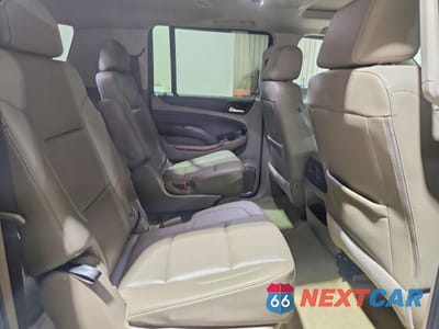 Zdjęcie 11 z 14 samochodu: 2017 CHEVROLET SUBURBAN K1500 PREMIER VIN:1GNSKJKC0HR327898 - miniatura