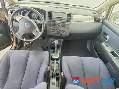 Zdjęcie 8 z 12 samochodu: 2009 NISSAN VERSA S VIN:3N1BC11E49L470888 - miniatura