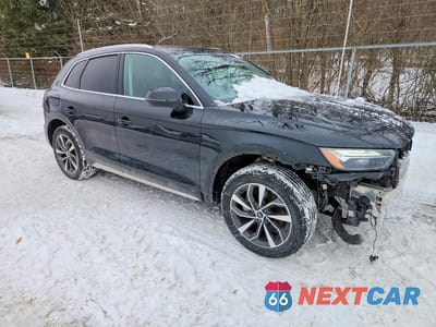 Czwarte zdjęcie samochodu z boku: 2021 AUDI Q5 PREMIUM PLUS VIN:WA1BAAFY8M2127804 - miniatura