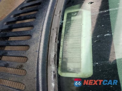 Zdjęcie 12 z 12 samochodu: 2001 CHEVROLET SILVERADO FLATBED TRUCK VIN:1GBJC34151F135588 - miniatura