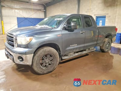 2010 TOYOTA TUNDRA GRADE 5TFUY5F17AX141969 - główne zdjęcie licytacji z USA - miniatura