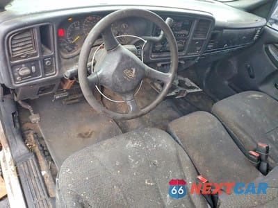 Zdjęcie 8 z 11 samochodu: 2000 CHEVROLET SILVERADO VIN:1GCEC14W5YE304960 - miniatura