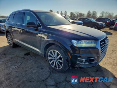 Czwarte zdjęcie samochodu z boku: 2018 AUDI Q7 PREMIUM PLUS VIN:WA1LAAF78JD038827 - miniatura