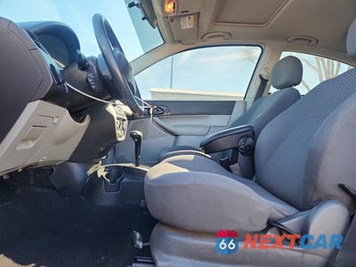 Zdjęcie 7 z 12 samochodu: 2005 FORD FOCUS ZX3 VIN:3FAHP31N85R142278 - miniatura