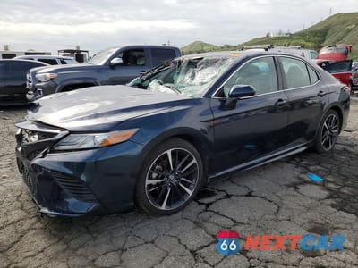 2018 TOYOTA CAMRY XSE 4T1B61HK5JU633036 - główne zdjęcie licytacji z USA - miniatura