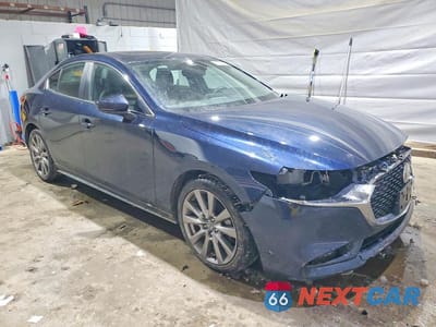 Czwarte zdjęcie samochodu z boku: 2024 MAZDA 3 PREFERRED VIN:3MZBPACM3RM404779 - miniatura
