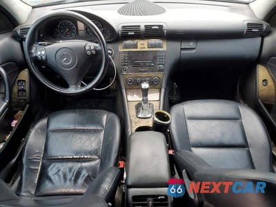 Zdjęcie 8 z 11 samochodu: 2007 MERCEDES-BENZ C 230 VIN:WDBRF52HX7A920596 - miniatura