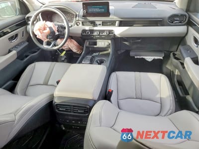 Zdjęcie 8 z 13 samochodu: 2025 HONDA PILOT EXL VIN:5FNYG1H4XSB106939 - miniatura