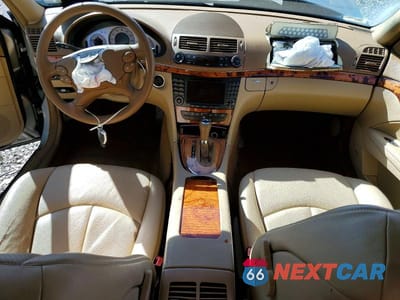 Zdjęcie 8 z 12 samochodu: 2008 MERCEDES-BENZ E 350 VIN:WDBUF56X58B257459 - miniatura