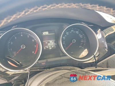 Zdjęcie 9 z 12 samochodu: 2016 VOLKSWAGEN JETTA SPORT VIN:3VWD17AJ3GM399263 - miniatura