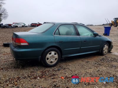 Trzecie zdjęcie samochodu z tyłu: 2002 HONDA ACCORD EX VIN:1HGCG165X2A009577 - miniatura