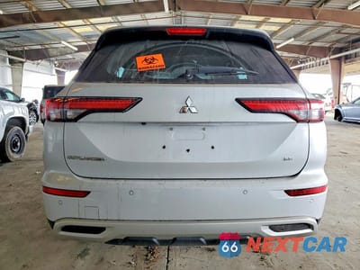Zdjęcie 6 z 13 samochodu: 2023 MITSUBISHI OUTLANDER SE VIN:JA4J3UA87PZ021998 - miniatura