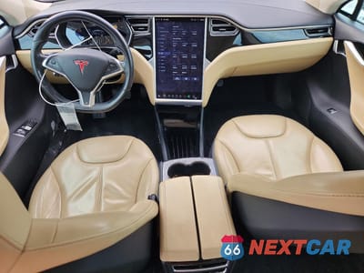 Zdjęcie 8 z 13 samochodu: 2015 TESLA MODEL S 85D VIN:5YJSA1H22FFP74830 - miniatura