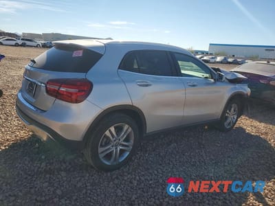 Trzecie zdjęcie samochodu z tyłu: 2018 MERCEDES-BENZ GLA 250 VIN:WDCTG4EB8JJ529194 - miniatura