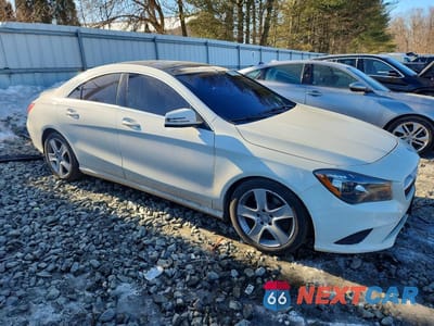 Czwarte zdjęcie samochodu z boku: 2016 MERCEDES-BENZ CLA 250 4MATIC VIN:WDDSJ4GBXGN367138 - miniatura