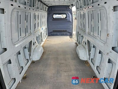 Zdjęcie 10 z 13 samochodu: 2021 MERCEDES BENZ SPRINTER 2500 2.0L 4C TDSL EXT CARGO HIGH ROOF VIN:W1Y4DDHY6MT048156 - miniatura