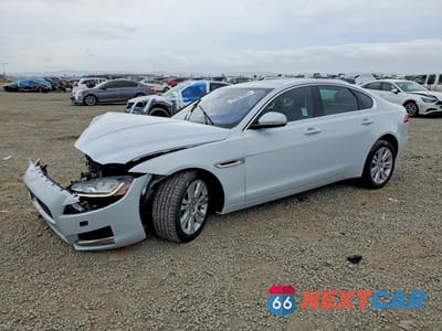 2016 JAGUAR XF PREMIUM SAJBD4BV9GCY13294 - główne zdjęcie licytacji z USA - miniatura