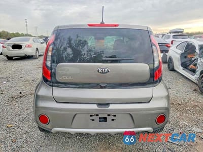 Zdjęcie 6 z 11 samochodu: 2017 KIA SOUL + VIN:KNDJP3A5XH7493538 - miniatura