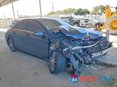 Czwarte zdjęcie samochodu z boku: 2016 MERCEDES-BENZ CLA 250 VIN:WDDSJ4EB4GN351519 - miniatura
