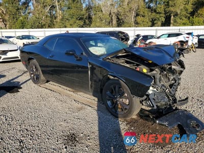 Czwarte zdjęcie samochodu z boku: 2020 DODGE CHALLENGER SXT VIN:2C3CDZGG8LH155778 - miniatura