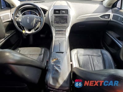 Zdjęcie 8 z 12 samochodu: 2013 LINCOLN MKZ HYBRID VIN:3LN6L2LU7DR804227 - miniatura