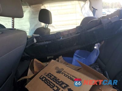 Zdjęcie 10 z 11 samochodu: 2018 CHEVROLET SILVERADO C1500 LT VIN:3GCPCREC8JG368839 - miniatura