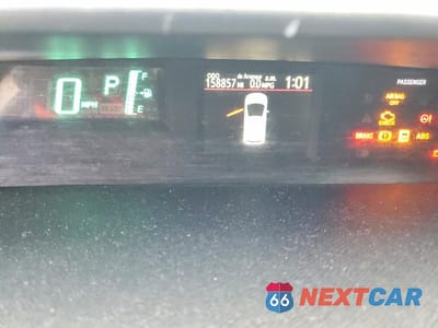 Zdjęcie 9 z 12 samochodu: 2013 TOYOTA PRIUS C VIN:JTDKDTB37D1548891 - miniatura