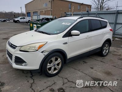 2015 FORD ESCAPE SE 1FMCU9G98FUB97880 - główne zdjęcie licytacji z USA - miniatura