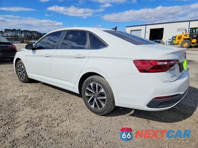 Drugie zdjęcie samochodu z przodu: 2024 VOLKSWAGEN JETTA S VIN:3VW5M7BU6RM087705 - miniatura