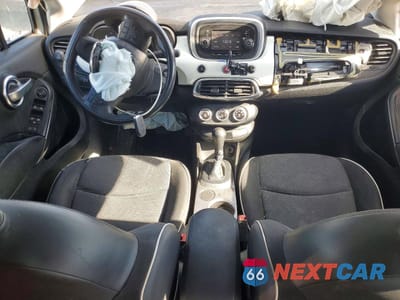 Zdjęcie 8 z 13 samochodu: 2017 FIAT 500X POP VIN:ZFBCFXAB7HP611024 - miniatura