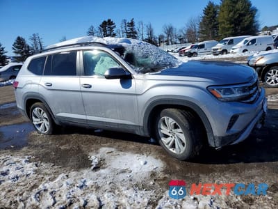 Czwarte zdjęcie samochodu z boku: 2022 VOLKSWAGEN ATLAS SE VIN:1V2KR2CA9NC530342 - miniatura