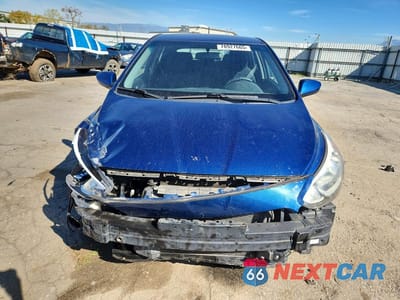 Piąte zdjęcie samochodu w środku: 2017 HYUNDAI ACCENT SE VIN:KMHCT5AE5HU325481 - miniatura