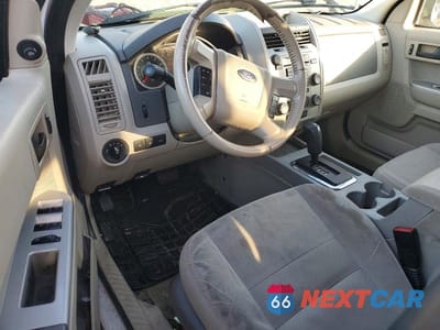 Zdjęcie 8 z 13 samochodu: 2012 FORD ESCAPE XLT VIN:1FMCU9D79CKA85261 - miniatura