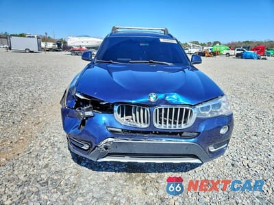 Piąte zdjęcie samochodu w środku: 2017 BMW X3 SDRIVE28I VIN:5UXWZ7C57H0U46821 - miniatura