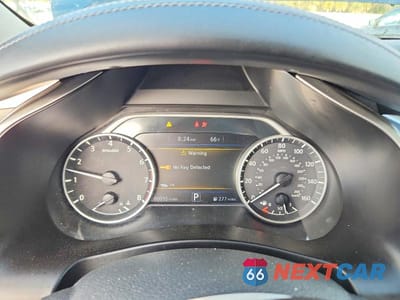 Zdjęcie 9 z 14 samochodu: 2017 NISSAN MURANO VIN:5N1AZ2MG4HN102490 - miniatura