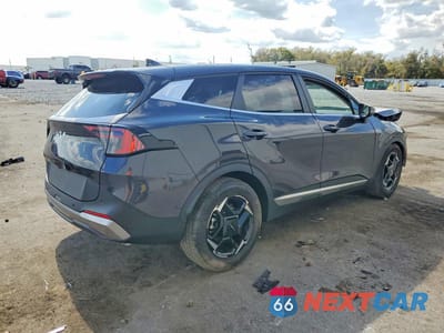 Trzecie zdjęcie samochodu z tyłu: 2026 KIA SPORTAGE EX VIN:5XYK33DF8TG366755 - miniatura