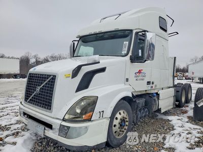 Drugie zdjęcie samochodu z przodu: 2016 VOLVO VNL SEMI TRUCK VIN:4V4NC9EH7GN938062 - miniatura