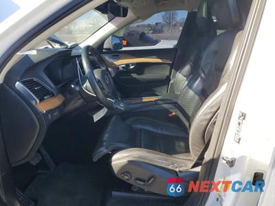 Zdjęcie 7 z 13 samochodu: 2016 VOLVO XC90 T6 VIN:YV4A22PL0G1034483 - miniatura