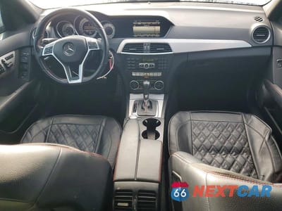 Zdjęcie 8 z 12 samochodu: 2014 MERCEDES-BENZ C 250 VIN:WDDGF4HB5ER308865 - miniatura